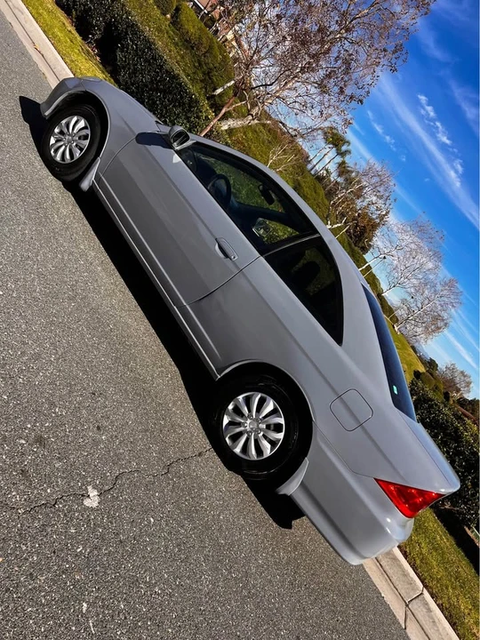 2005 Honda Civic 7th Gen - Image 2 of 15