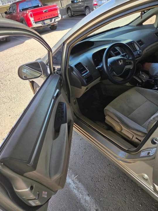 2005 Honda Civic 7th Gen - Image 3 of 7