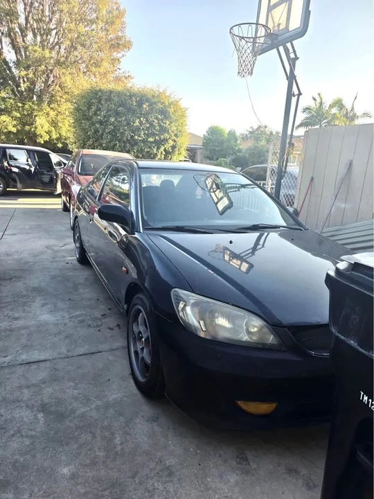 2005 Honda Civic 7th Gen - Image 3 of 6