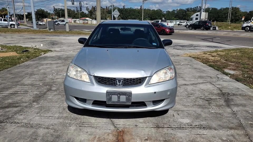 2005 Honda Civic 7th Gen - Image 2 of 6