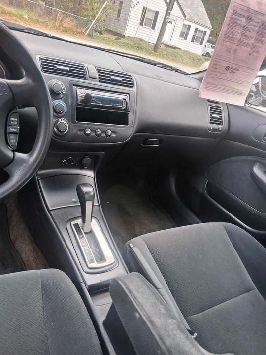 2005 Honda Civic 7th Gen - Image 7 of 9