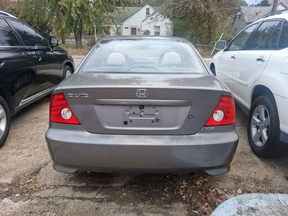 2005 Honda Civic 7th Gen - Image 4 of 9