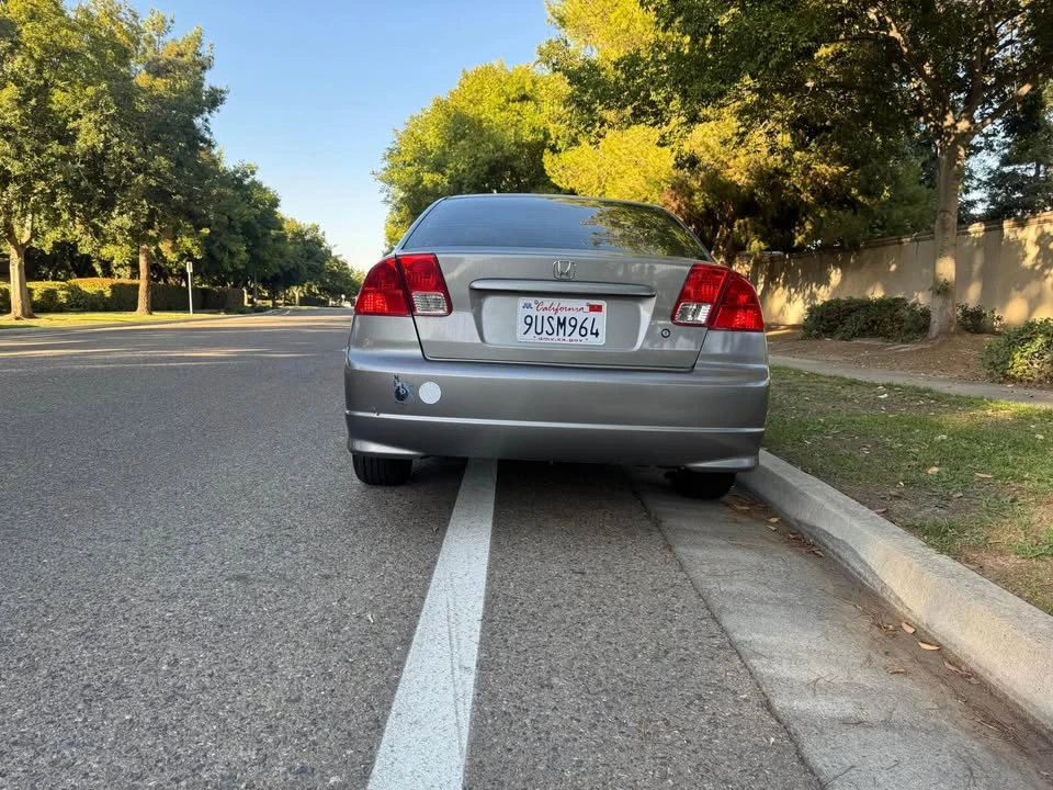 2005 Honda Civic 7th Gen - Image 4 of 6