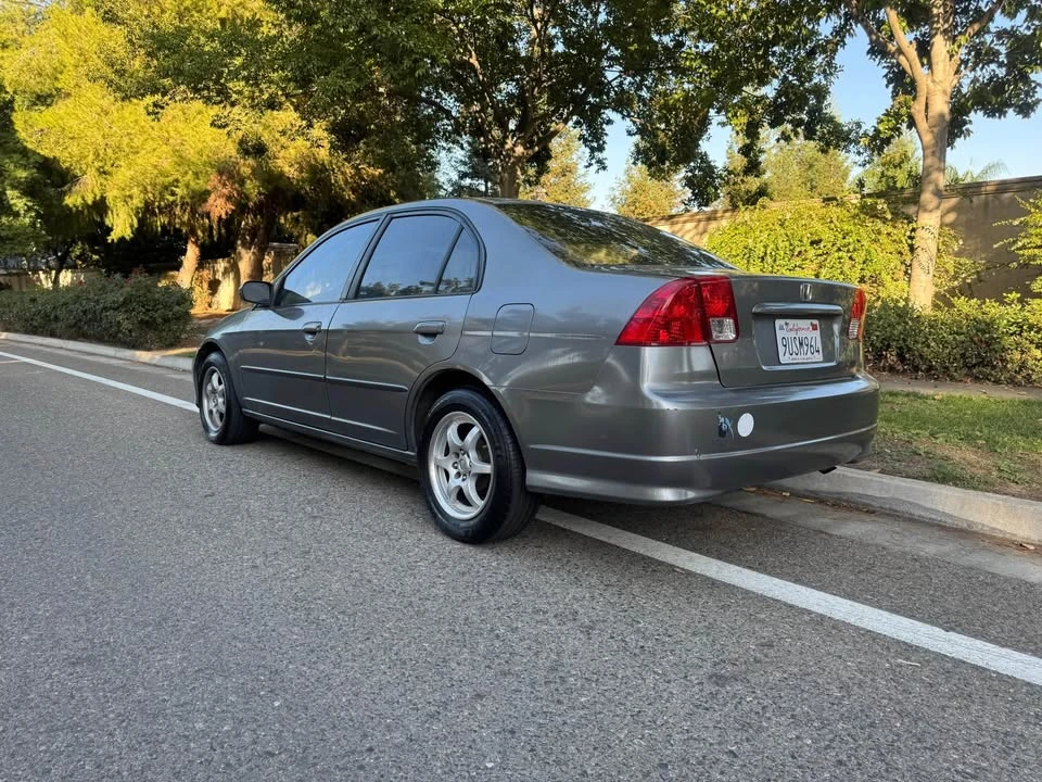 2005 Honda Civic 7th Gen - Image 3 of 6