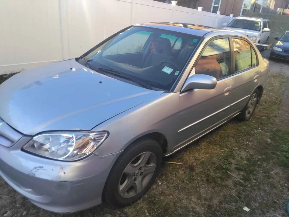 2005 Honda Civic 7th Gen - Image 3 of 15