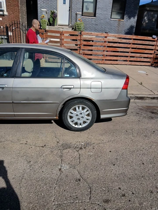 2005 Honda Civic 7th Gen - Image 2 of 5
