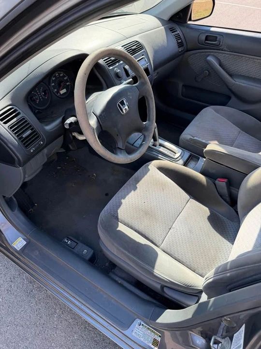 2005 Honda Civic 7th Gen - Image 6 of 8