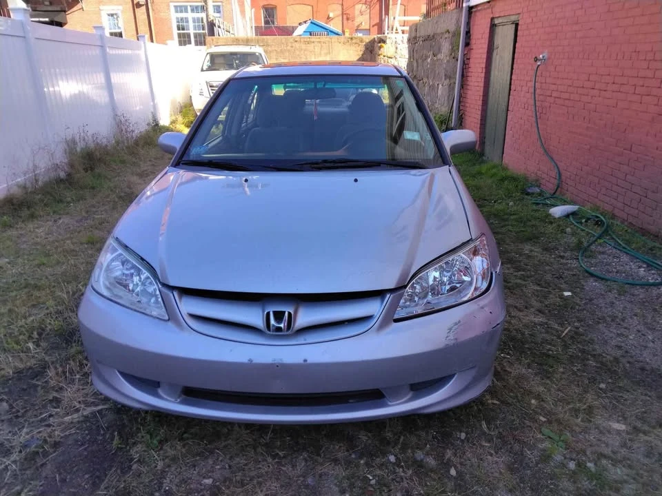 2005 Honda Civic 7th Gen - Image 4 of 9