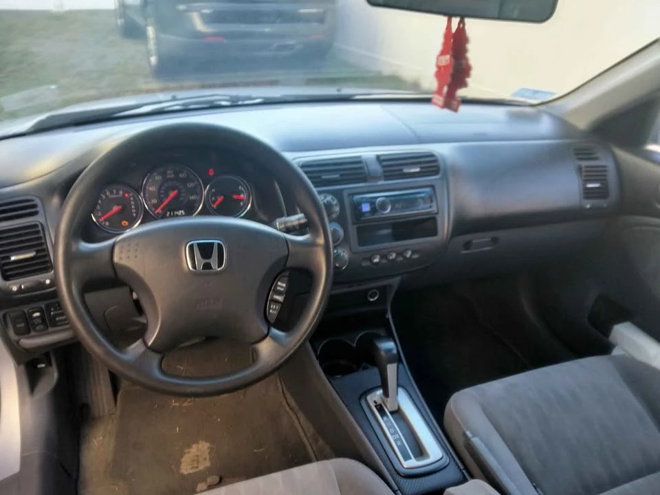 2005 Honda Civic 7th Gen - Image 5 of 15