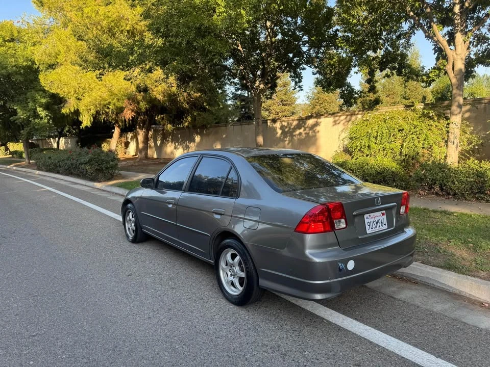 2005 Honda Civic 7th Gen - Image 5 of 6