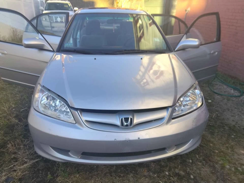 2005 Honda Civic 7th Gen - Image 9 of 15