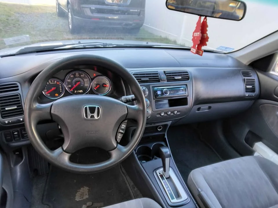 2005 Honda Civic 7th Gen - Image 8 of 9