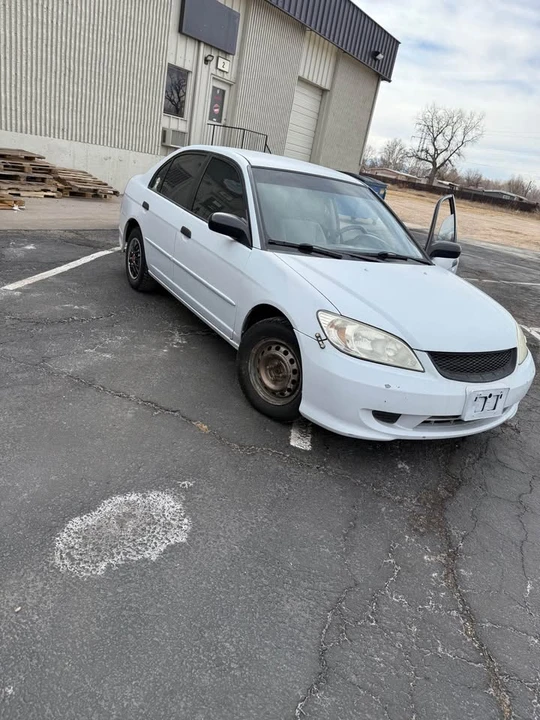 2005 Honda Civic 7th Gen - Image 2 of 6