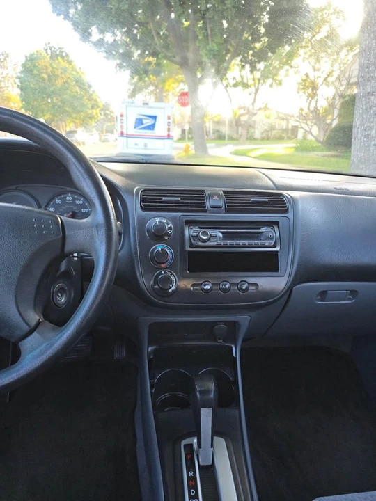 2005 Honda Civic 7th Gen - Image 13 of 19