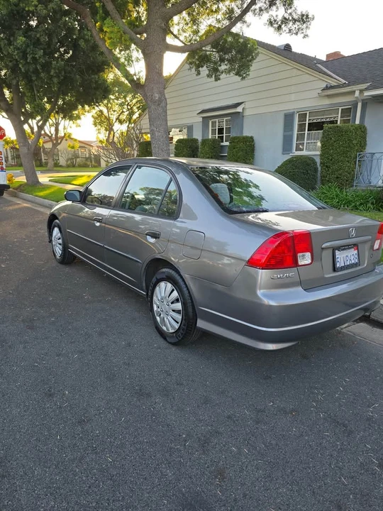 2005 Honda Civic 7th Gen - Image 6 of 19