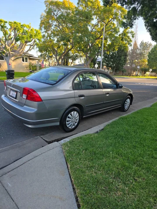 2005 Honda Civic 7th Gen - Image 4 of 19
