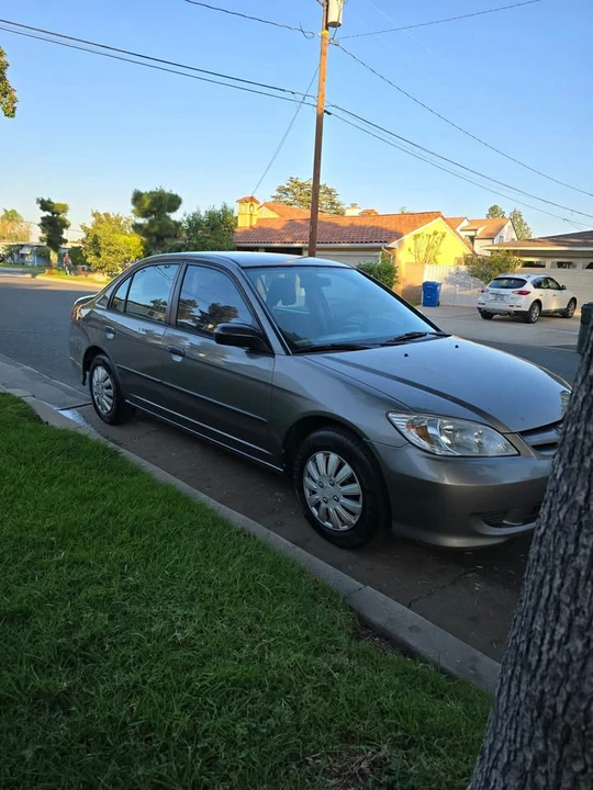2005 Honda Civic 7th Gen - Image 3 of 19