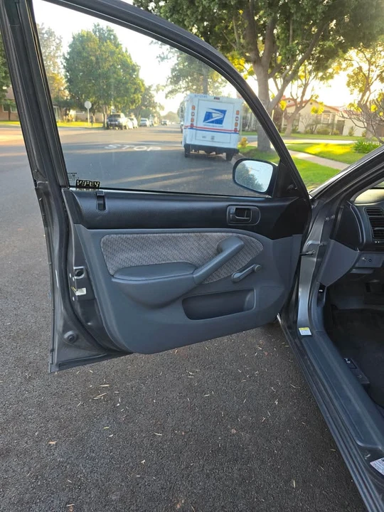 2005 Honda Civic 7th Gen - Image 15 of 19
