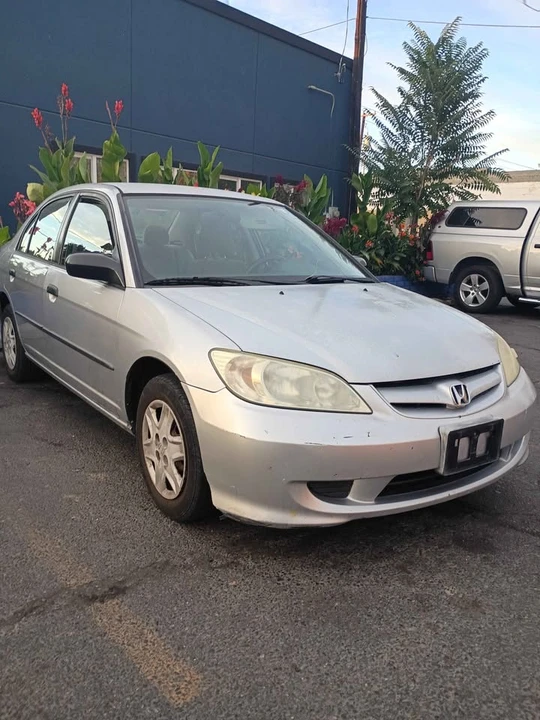 2005 Honda Civic 7th Gen - Image 3 of 15