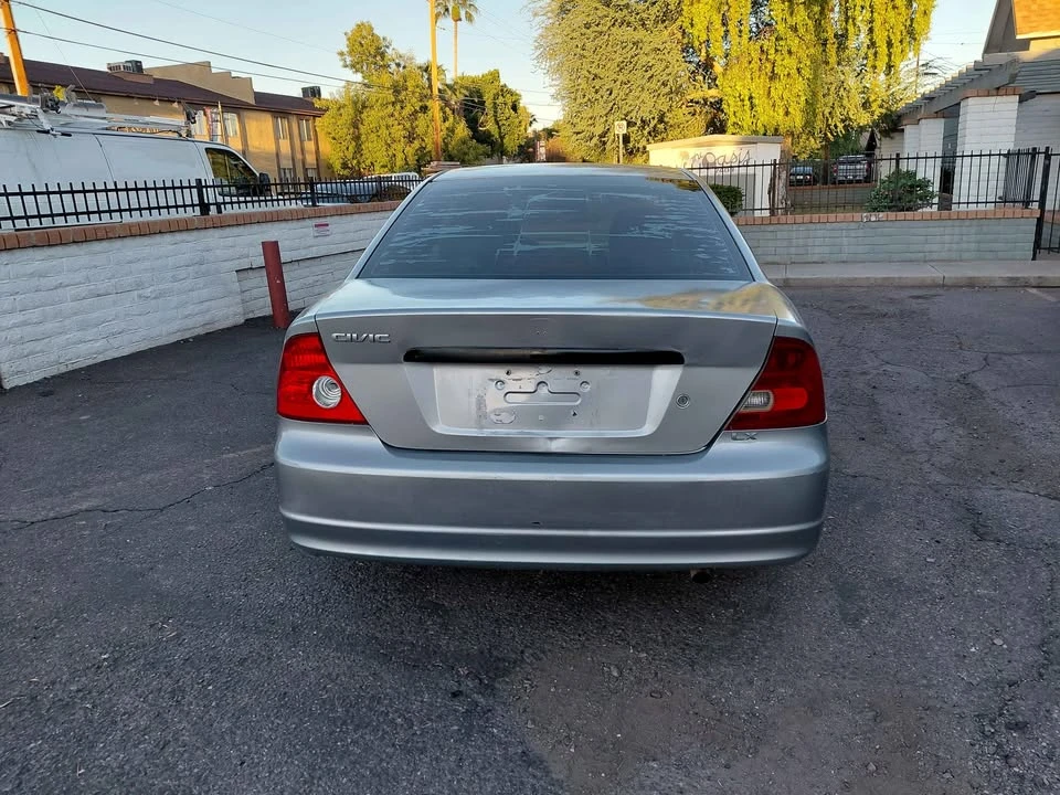 2005 Honda Civic 7th Gen - Image 6 of 7