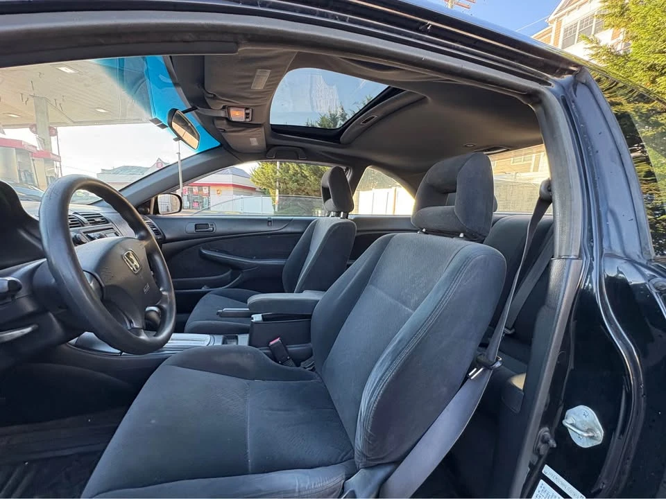 2005 Honda Civic 7th Gen - Image 8 of 16