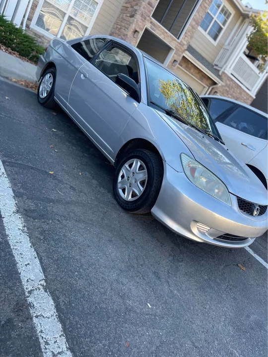 2005 Honda Civic 7th Gen - Image 2 of 6