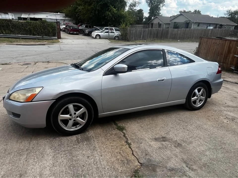 2005 Honda Civic 7th Gen - Image 3 of 4