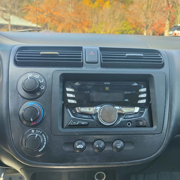 2005 Honda Civic 7th Gen - Image 15 of 20