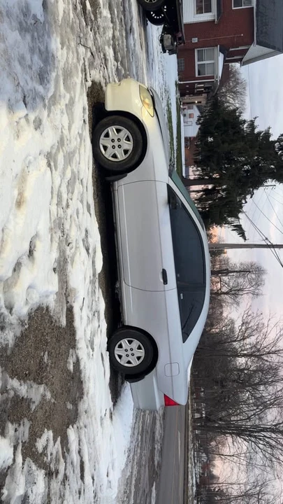 2005 Honda Civic 7th Gen - Image 2 of 2