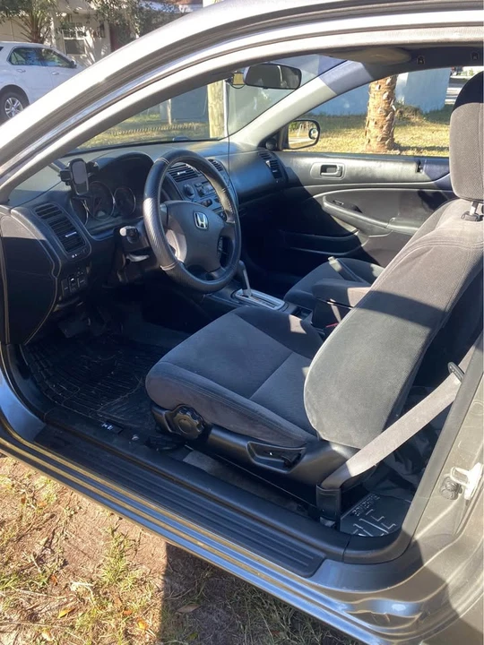 2005 Honda Civic 7th Gen - Image 2 of 7