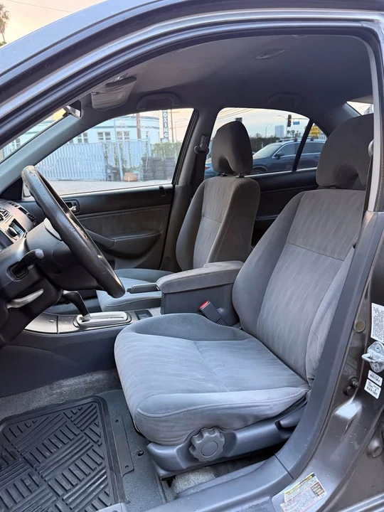 2005 Honda Civic 7th Gen - Image 12 of 18