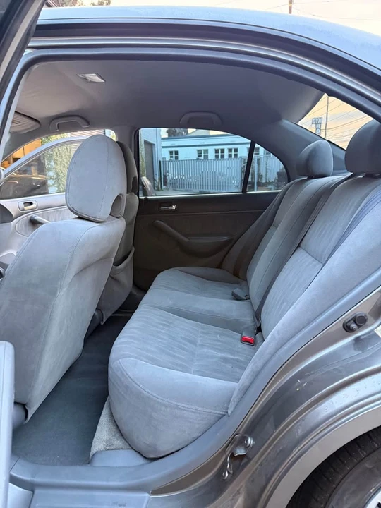 2005 Honda Civic 7th Gen - Image 15 of 18