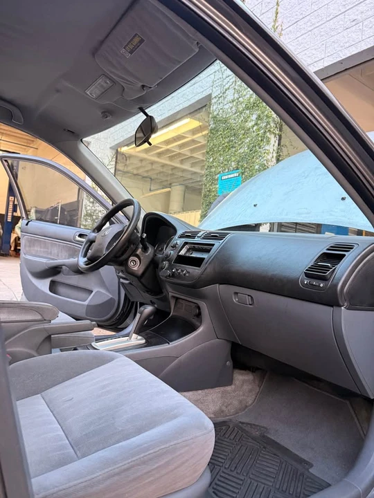 2005 Honda Civic 7th Gen - Image 14 of 18