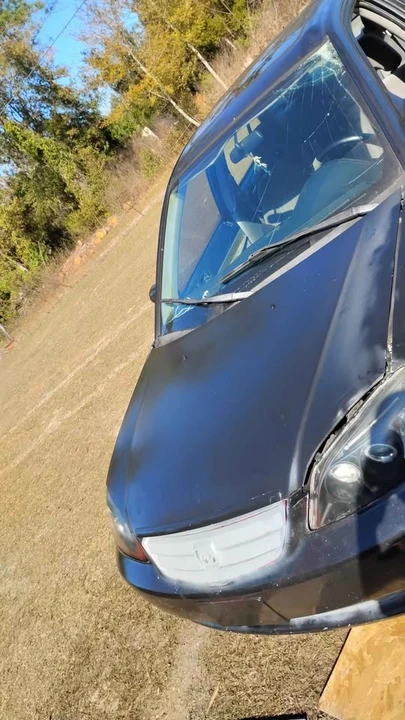 2005 Honda Civic 7th Gen - Image 2 of 7