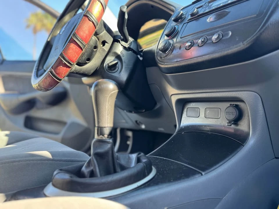 2005 Honda Civic 7th Gen - Image 7 of 12