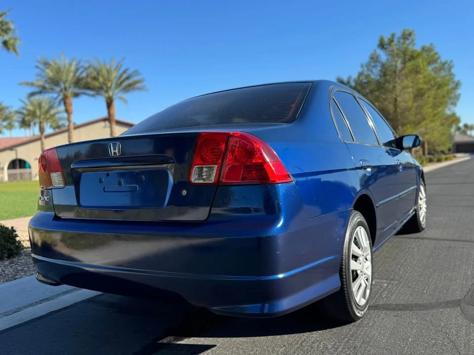 2005 Honda Civic 7th Gen - Image 2 of 12
