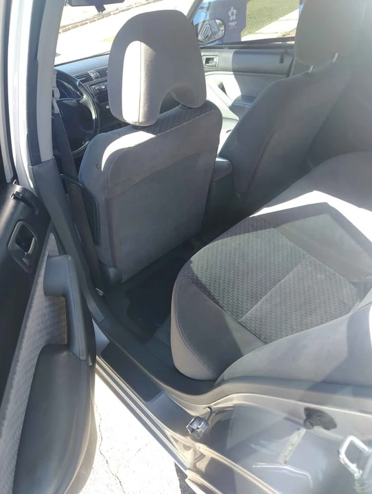 2005 Honda Civic 7th Gen - Image 7 of 8