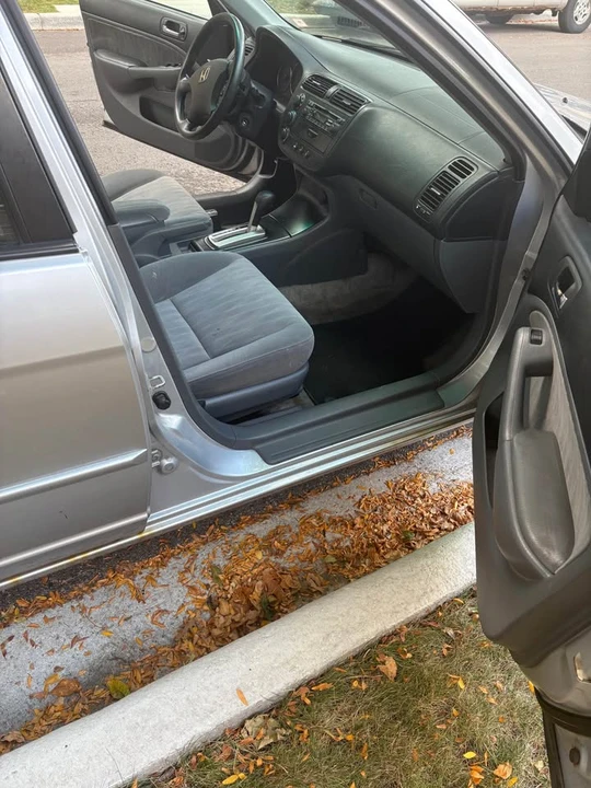 2005 Honda Civic 7th Gen - Image 4 of 6