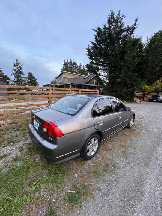 2005 Honda Civic 7th Gen - Image 7 of 19