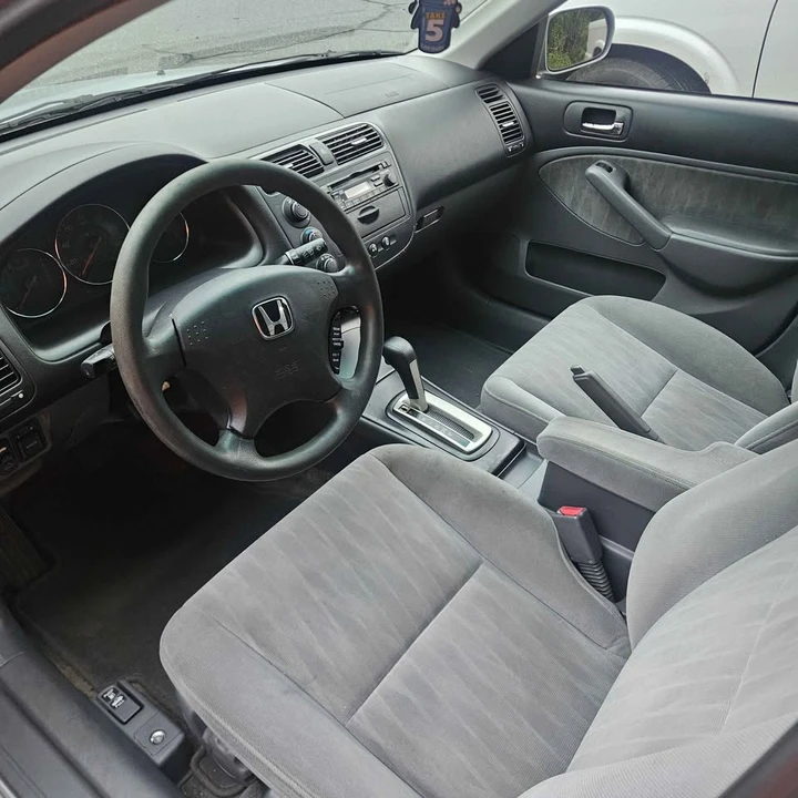2005 Honda Civic 7th Gen - Image 3 of 7
