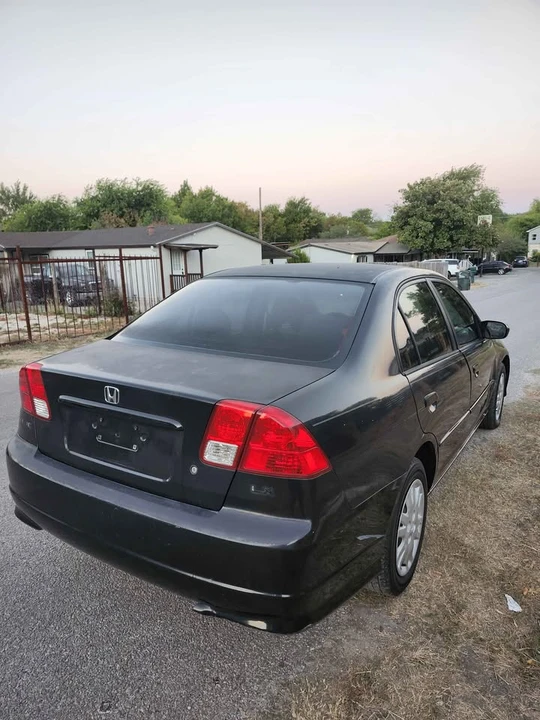 2005 Honda Civic 7th Gen - Image 4 of 7
