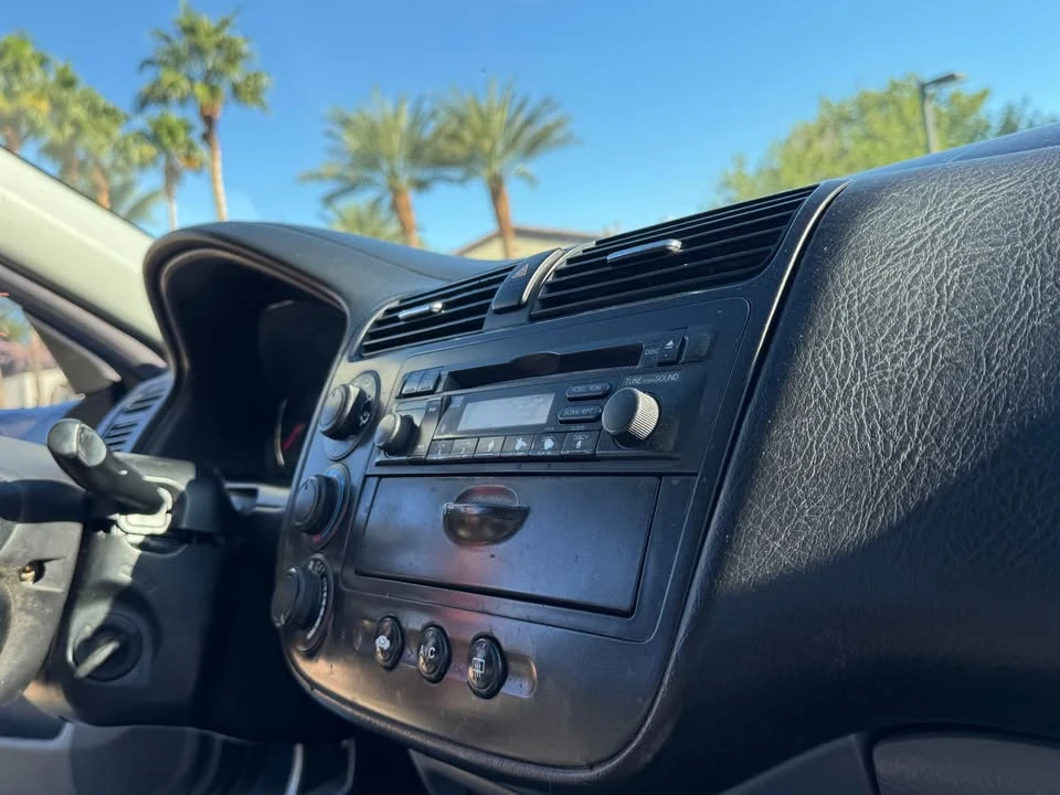 2005 Honda Civic 7th Gen - Image 11 of 12