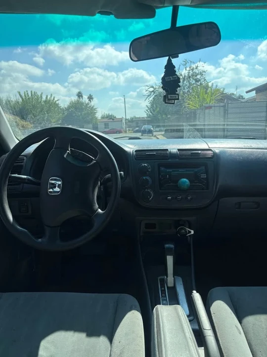 2005 Honda Civic 7th Gen - Image 5 of 8