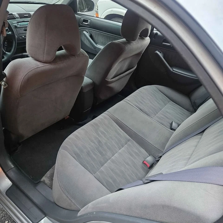 2005 Honda Civic 7th Gen - Image 4 of 7