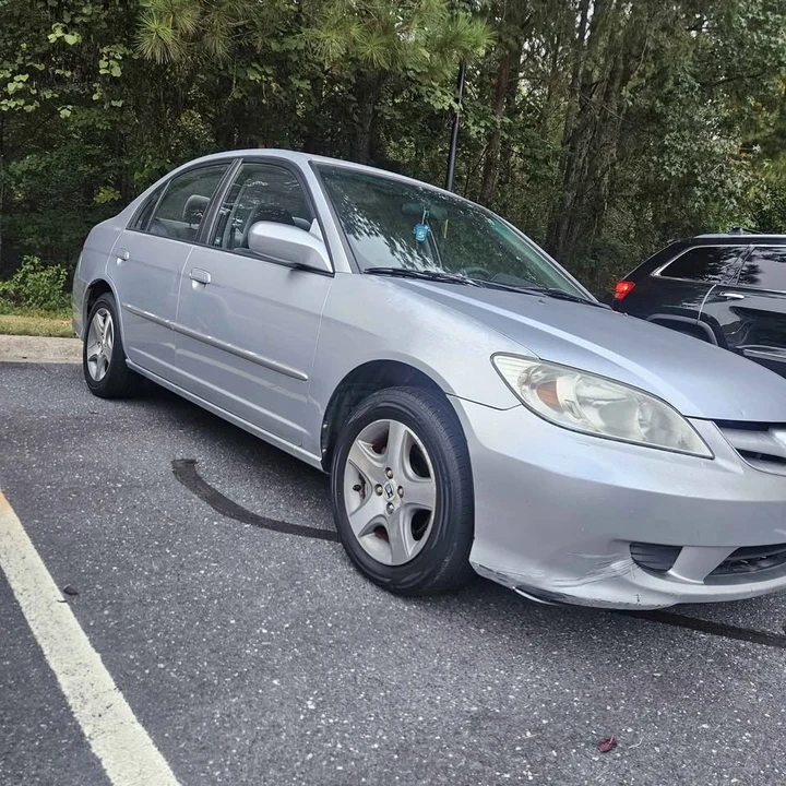 2005 Honda Civic 7th Gen - Image 2 of 7