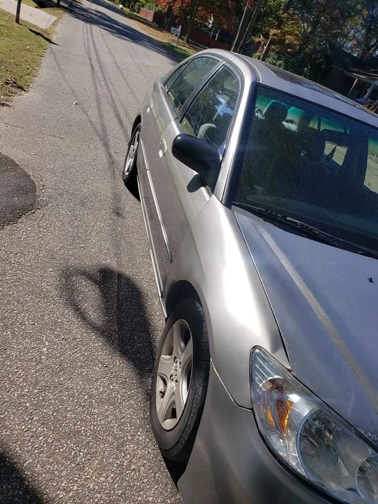 2005 Honda Civic 7th Gen - Image 3 of 10