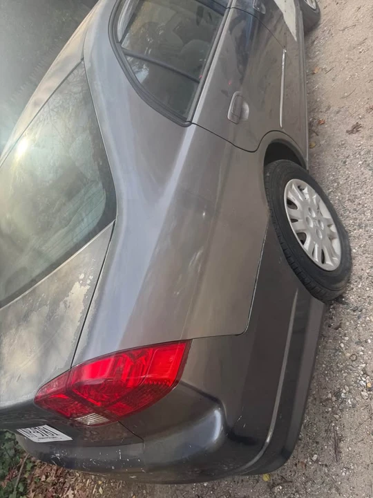2005 Honda Civic 7th Gen - Image 3 of 7