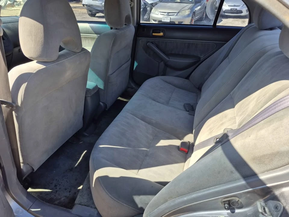 2005 Honda Civic 7th Gen - Image 4 of 8