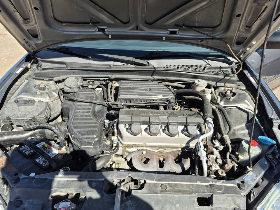 2005 Honda Civic 7th Gen - Image 3 of 8