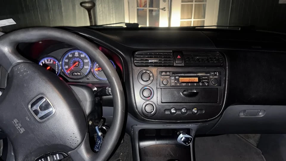 2005 Honda Civic 7th Gen - Image 3 of 5